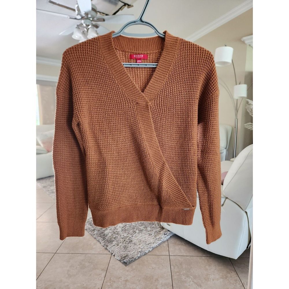 Guess Women's tan ribbed knit Sweater V-Neck Pullover Long Sleeves Size S